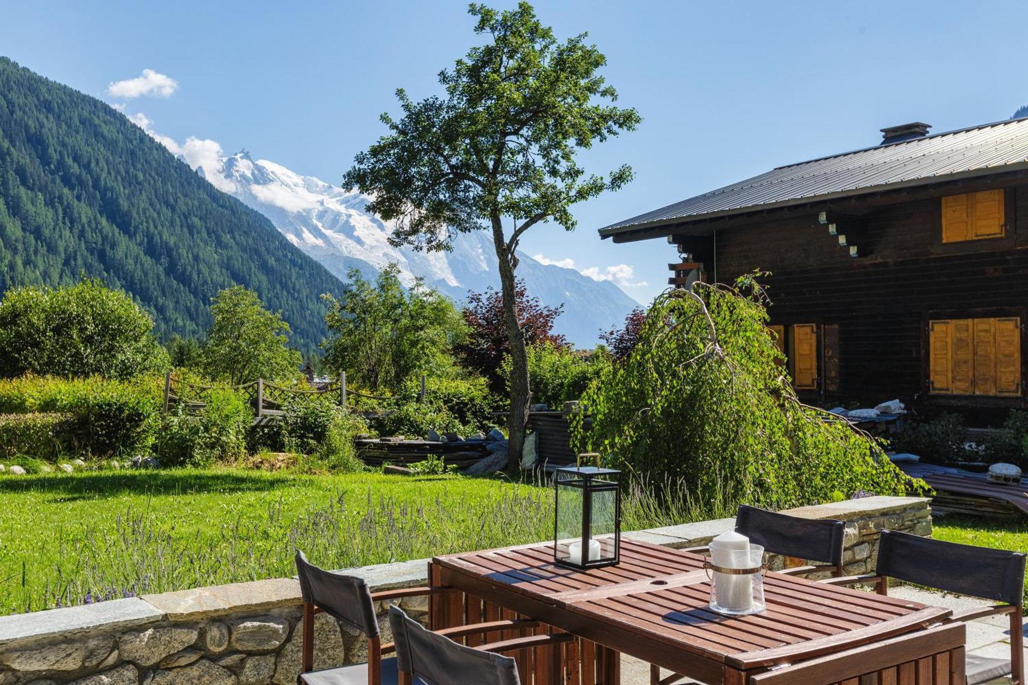 Chalet Plein Centre - Savoyard Moderne - Happy Rentals Шамони Экстерьер фото